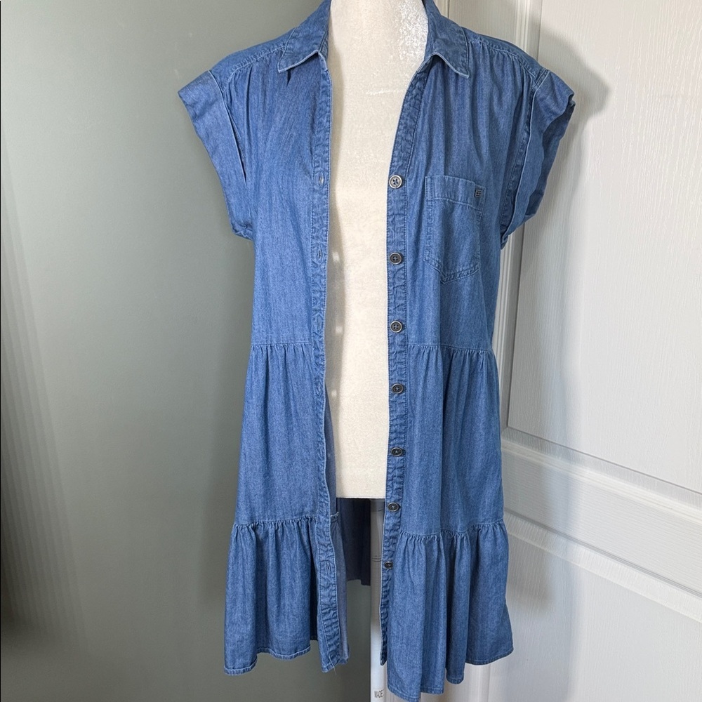 Tommy Hilfiger Chambray Button Front Shirt Dress Size 8 Blue Denim Tiered - Picture 7 of 8